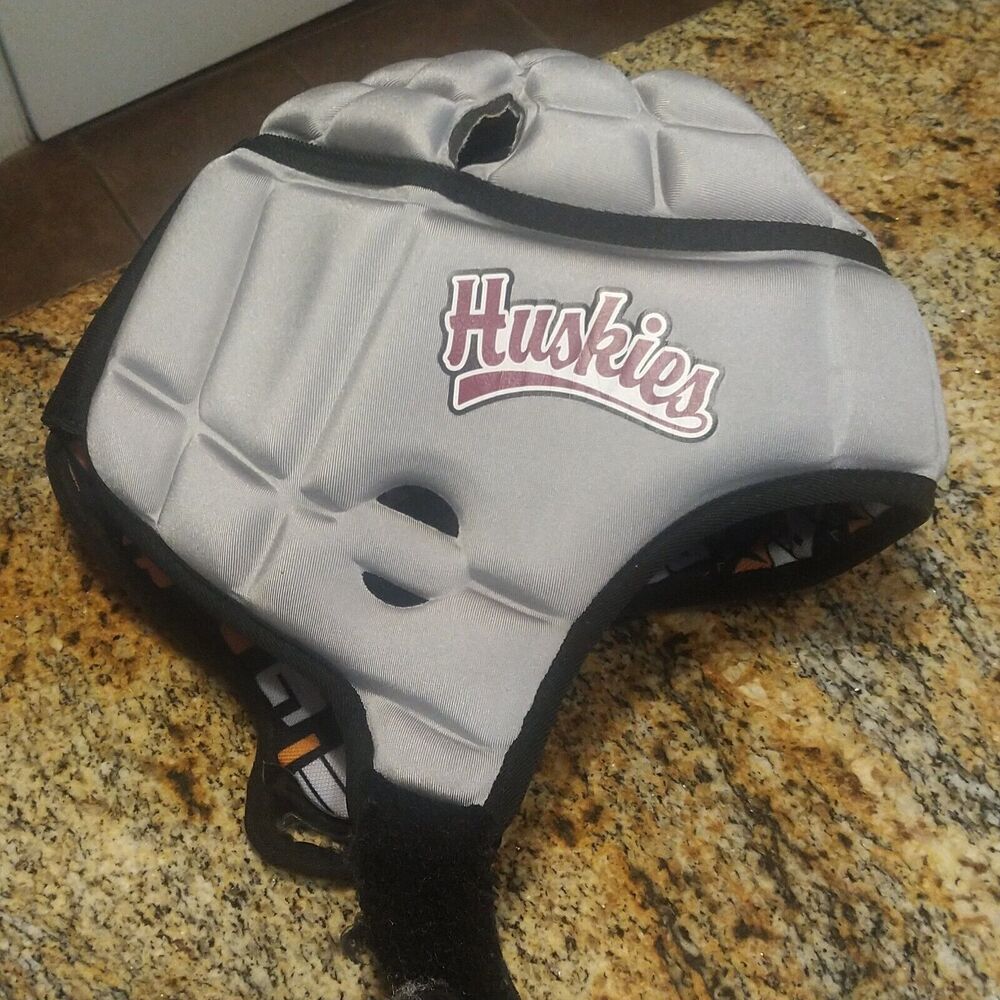 Game Breaker Washington Huskies Gray Soft Shell Helmet Adult Size XL